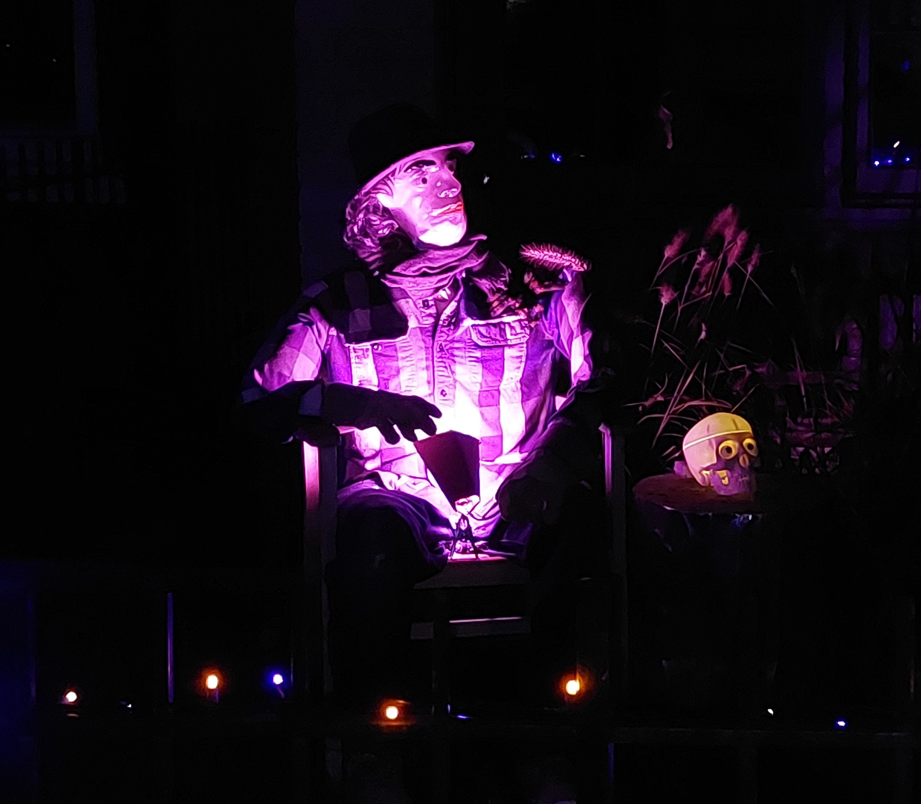 A Halloween display on 18th & Newton that looked strangely like Carlos Santana